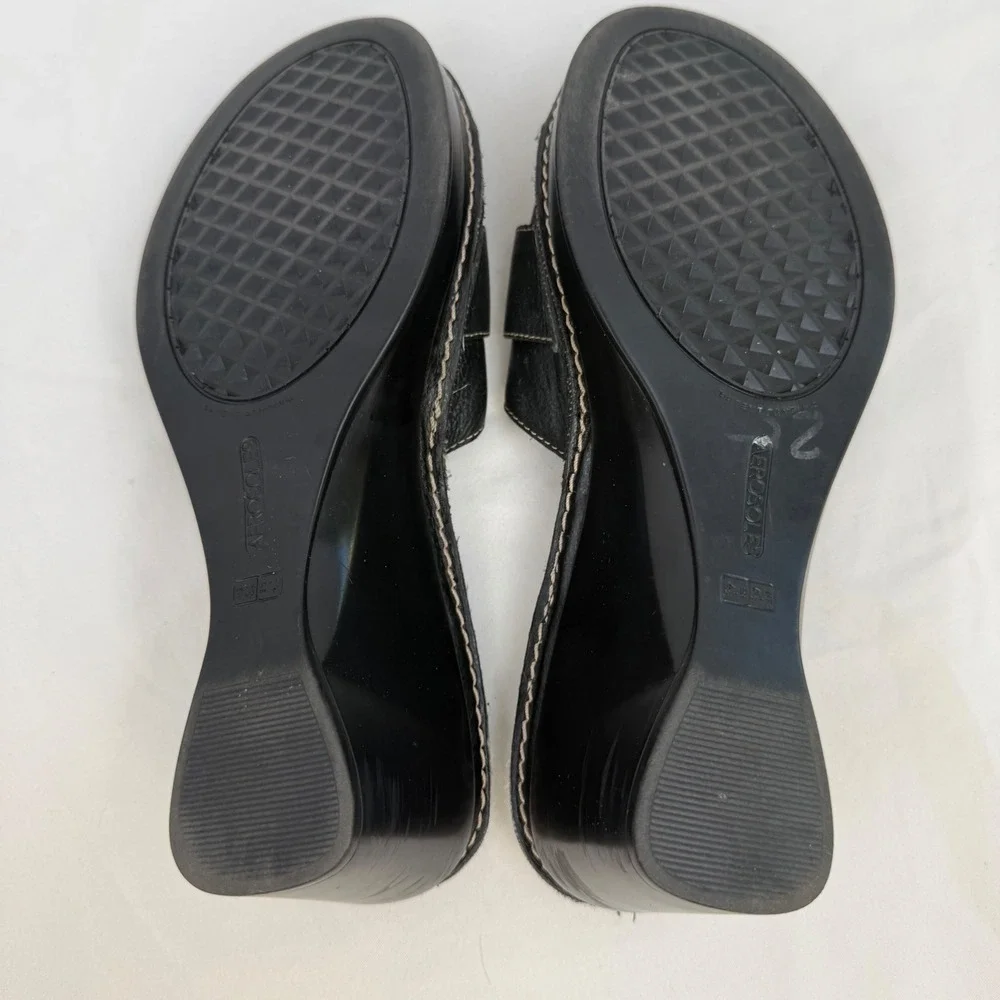 Vintage Y2K Aerosoles Black Leather Wedge Slide Sandals Buckle Detail Womens 6.5